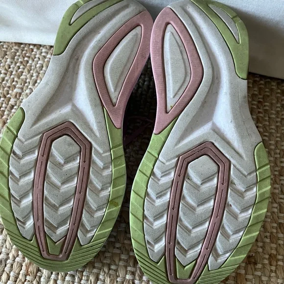 Saucony Women's PWRRUN - Picture 6 of 8